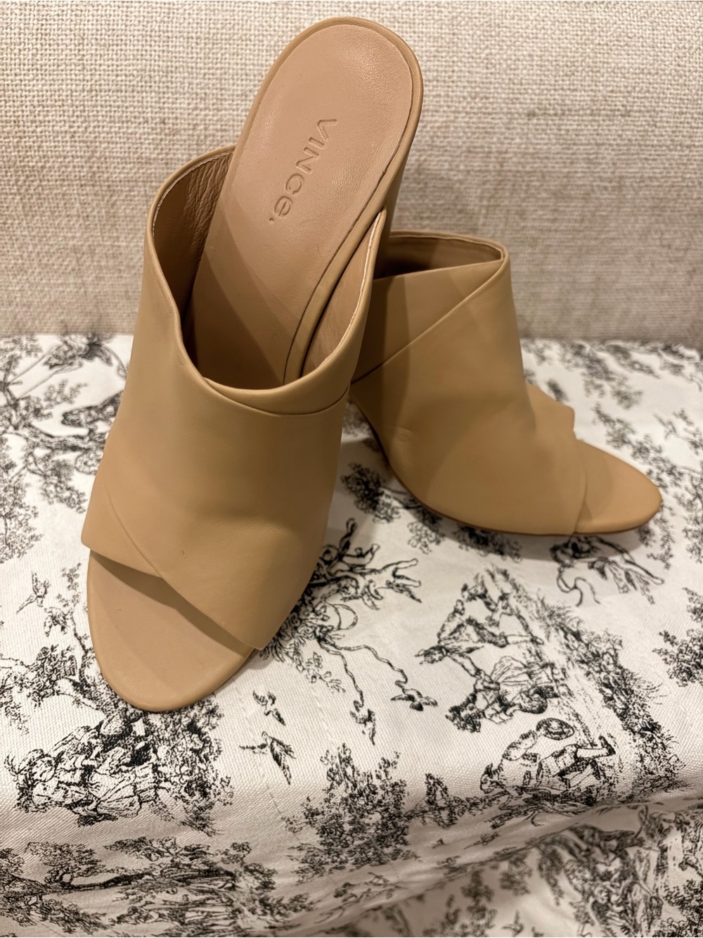 Vince Tan Leather Open-Toe Mule Heel (Size 8)